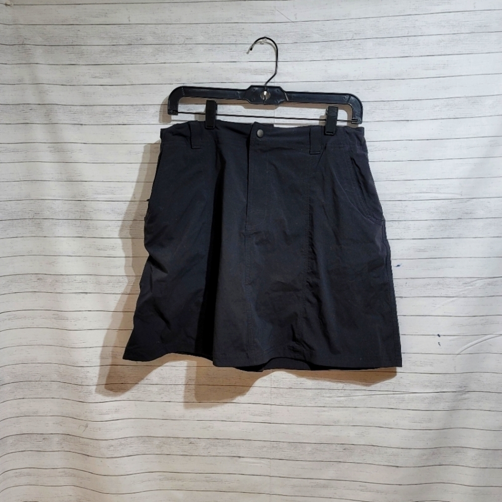 L.L. BEAN BLACK SKIRT, SZ MEDIUM